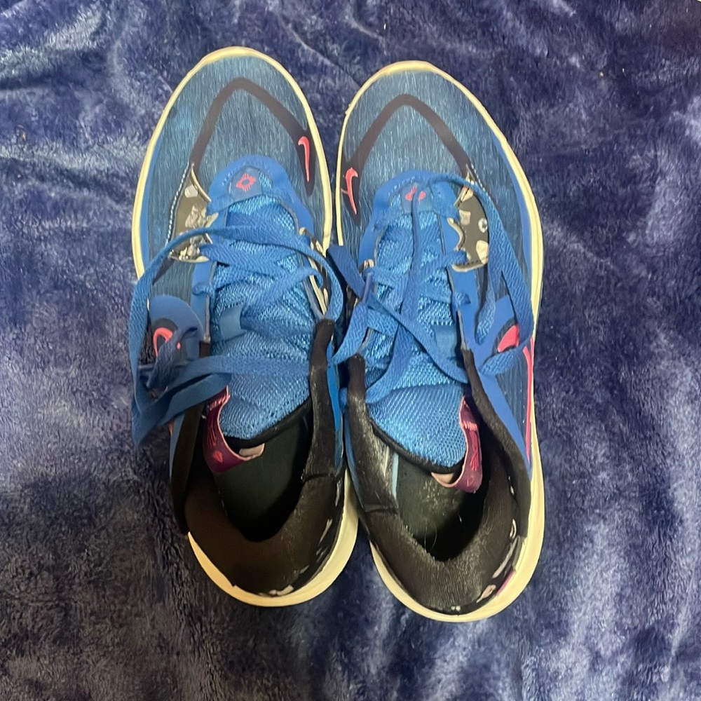 Kyrie 5 low “Precious Stones”